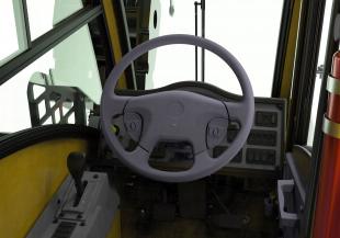 New-Grove-TTS9000-2-truck-crane-brings-all-wheel-steering-to-nimble-lightweight-carrier-4.jpg